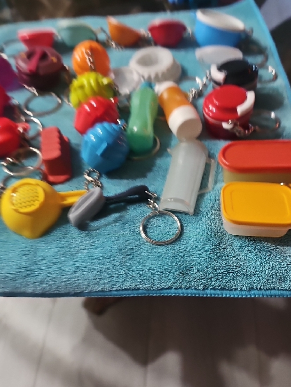 Huge Assorted Colorful Tupperware Keychain Set - Multi-Color - Picture 9 of 10